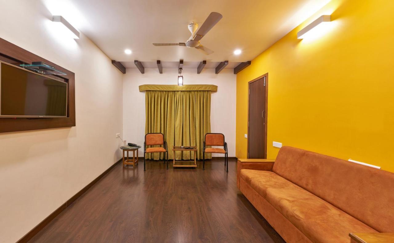Hotel Vrishali Executive Kolhapur Extérieur photo