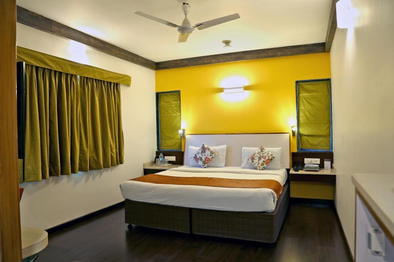 Hotel Vrishali Executive Kolhapur Extérieur photo